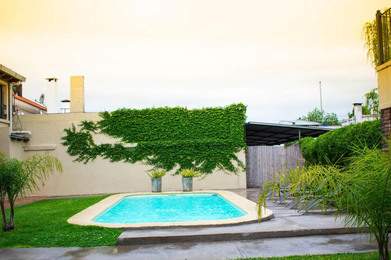 Mercedes Rambla Hotel Exterior photo